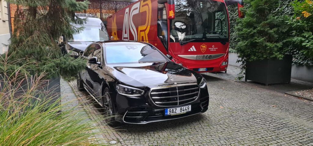football-European-Chauffeur-Limousines-eulimo-eu-04