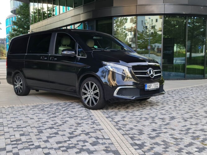 Mercedes_V300_Exclusive_eulimo-eu-02-min